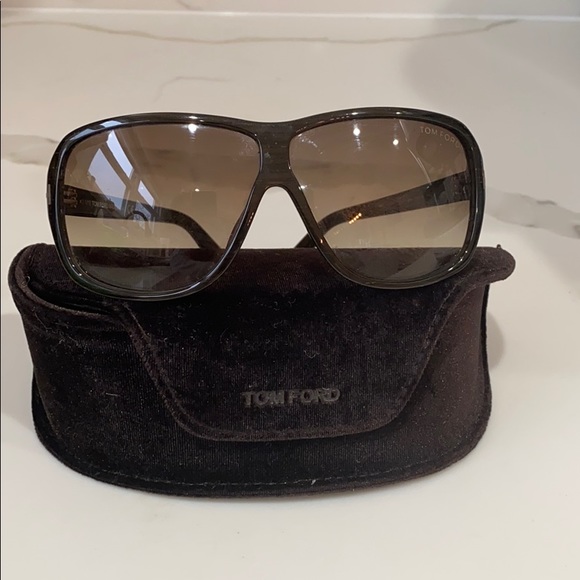 Tom Ford Accessories - Tom Ford Sun glasses